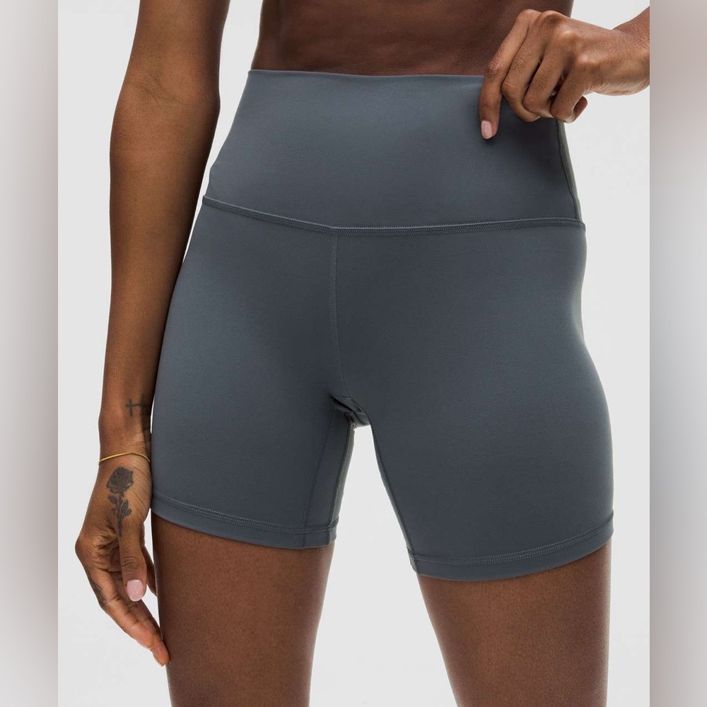 Lululemon Align 6” Shorts
